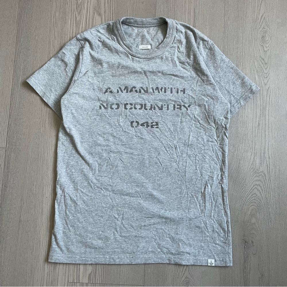 Visvim ‘a man with no country’ slogan t shirt